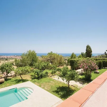 Margherita 1852 Holiday home Montepaone